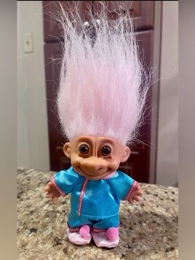 Russ Troll Around The World China Light Pink Hair Vintage 1990s